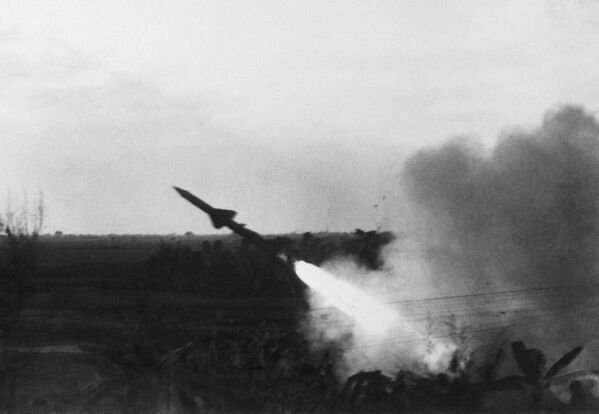 米軍のB-52によるハノイと北ベトナムへの空襲、1972年 - Sputnik 日本