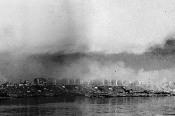ヴォルガ川から見た燃える街（1942年8月） - Sputnik 日本