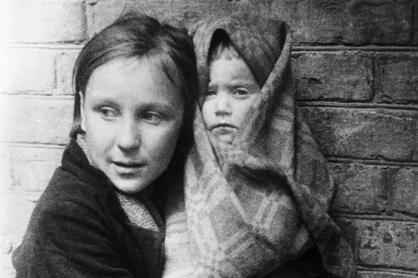 親を亡くした子どもたち(1942年9月) 親を亡くした子どもたち(1942年9月) - Sputnik 日本