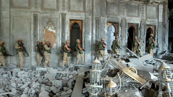 バグダッドの大統領宮殿を捜索する米軍兵士、2003年 - Sputnik 日本