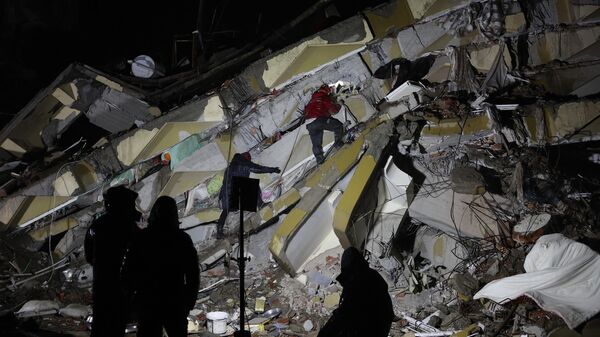 地震で倒壊した建物 - Sputnik 日本