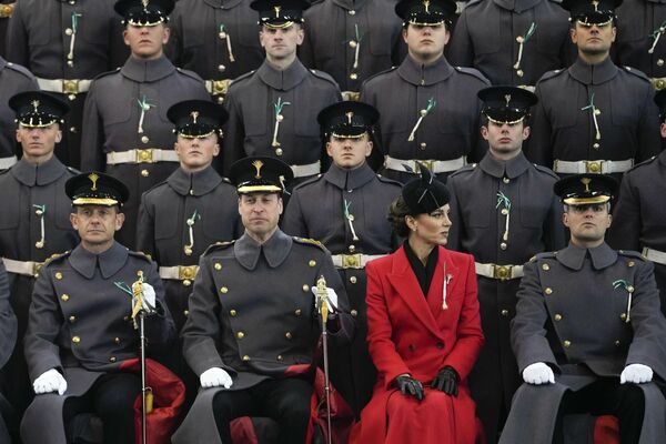 コンバーミア兵舎で行われた聖デービッドの日の閲兵式に出席した英国のウィリアム皇太子とキャサリン皇太子妃（英ロンドン、1日） - Sputnik 日本