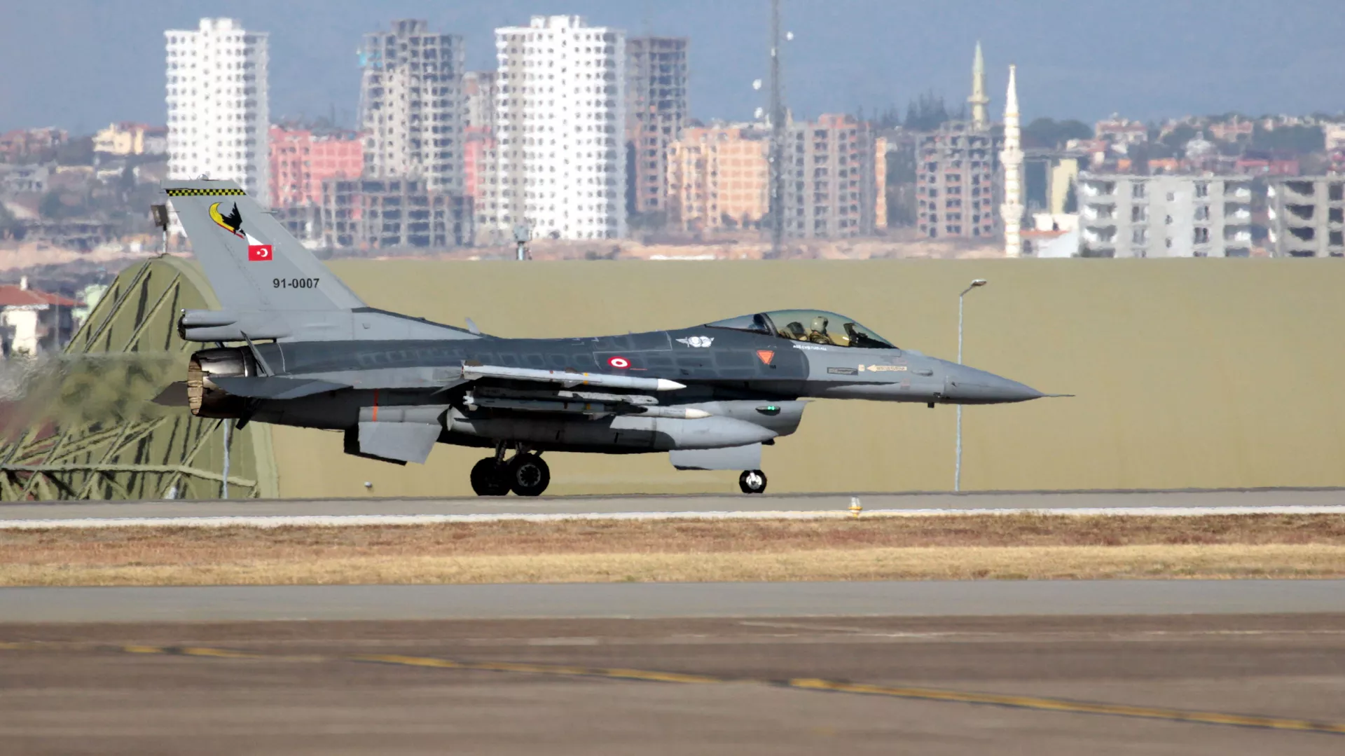 F-16