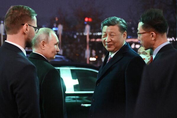 会談を終えたプーチン大統領と習国家主席（モスクワ、21日） - Sputnik 日本