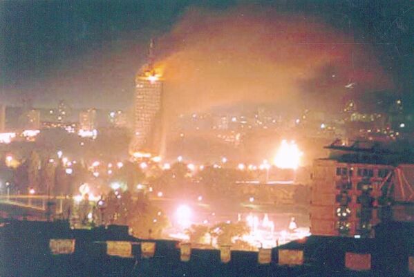 NATO軍による空爆を受けるベオグラード（1999年） - Sputnik 日本