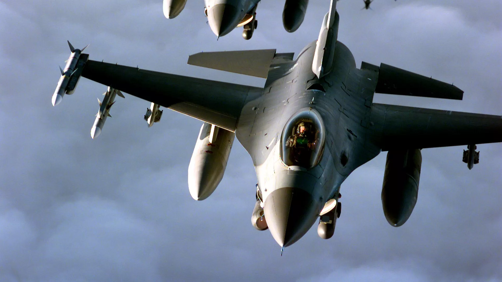 ウクライナに配備されるF16戦闘機は殲滅される＝米軍退役中佐