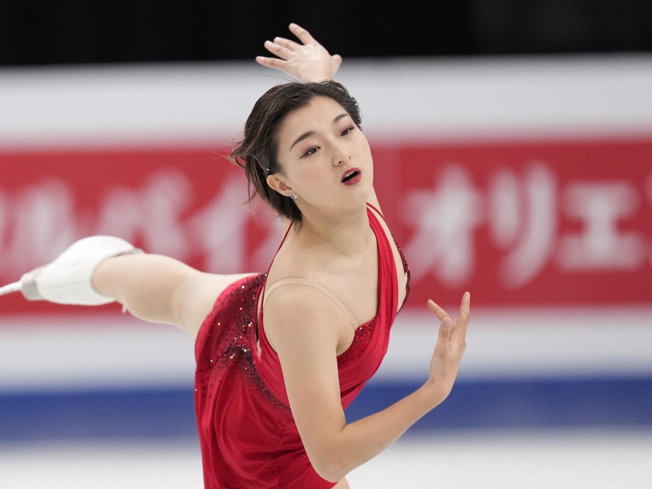 坂本花織 直筆サイン付き写真 世界女王 女子フィギュアスケート　証明書付 1枚⑤ 坂本花織 直筆サイン付き写真 世界女王 女子フィギュアスケート