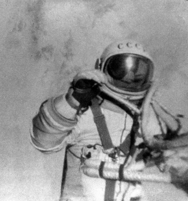 アレクセイ・レオーノフ（1934-2019）ソ連の軍人・宇宙飛行士。1965年、世界で初めて宇宙遊泳を行った - Sputnik 日本
