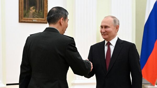 中国・李国防相とプーチン大統領 - Sputnik 日本