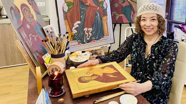 ロシアで活躍する日本人イコン画家　渡邊紅月さんの仕事と暮らし - Sputnik 日本