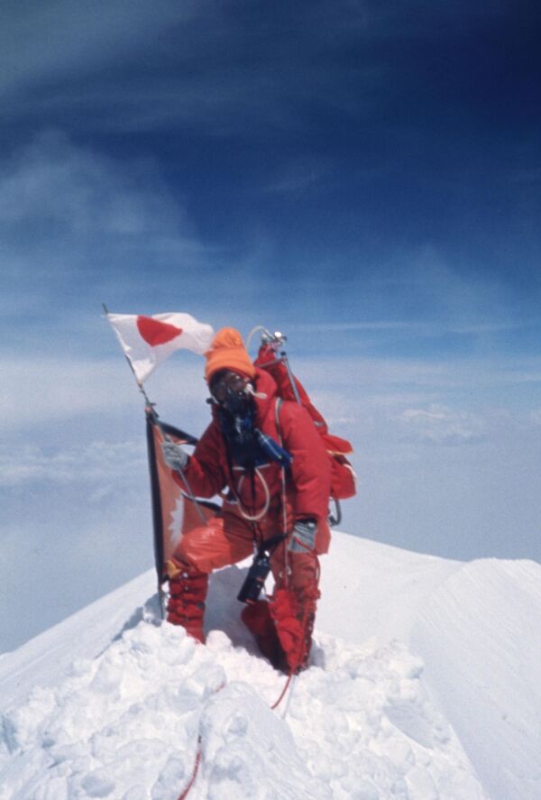 1975年5月16日、女性として初めてエベレスト登頂に成功した日本の登山家・田部井淳子さん - Sputnik 日本
