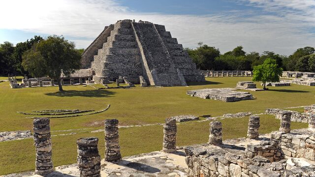 ＥＸＰＥＤＩＴＩＯＮ ＴＥＭＰＬＥＳ ＯＦ ＴＨＥ ＭＡＹＡ　マヤ神殿発掘キット 古代マヤ文明の神殿地下にある全長4kmものトンネルの3Dマップが