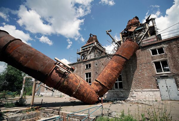 戦闘によって損傷したイリイチ製鉄所のボイラー装置（露ドネツク人民共和国・マリウポリ、1日） - Sputnik 日本