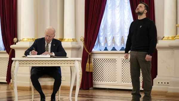 ウクライナのゼレンスキー大統領とバイデン米大統領 - Sputnik 日本