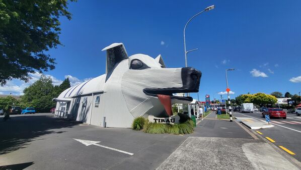 犬型の建物（ニュージーランド・ティラウ） - Sputnik 日本