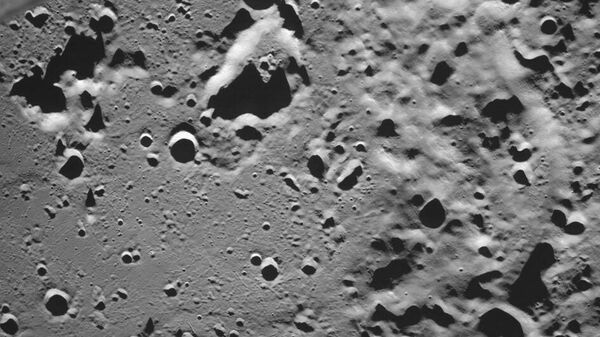 ルナ25号自動観測ステーションが月面の初画像を撮影 - Sputnik 日本