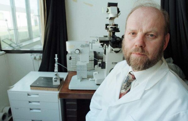 ロズリン研究所でクローン作製を指揮していたイアン・ウィルムット博士（1997年2月） - Sputnik 日本
