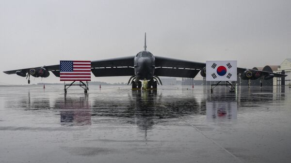 韓国の基地に初めて着陸し、公開されたB52H戦略爆撃機 - Sputnik 日本