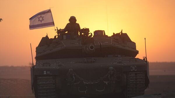 ガザ地区に向けて進むイスラエル軍の戦車 - Sputnik 日本