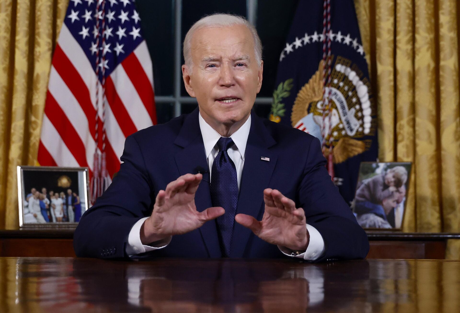 President Joe Biden speaks from the Oval Office of the White House Thursday, Oct. 19, 2023, in Washington, about the war in Israel and Ukraine. - Sputnik 日本, 1920, 07.11.2023
