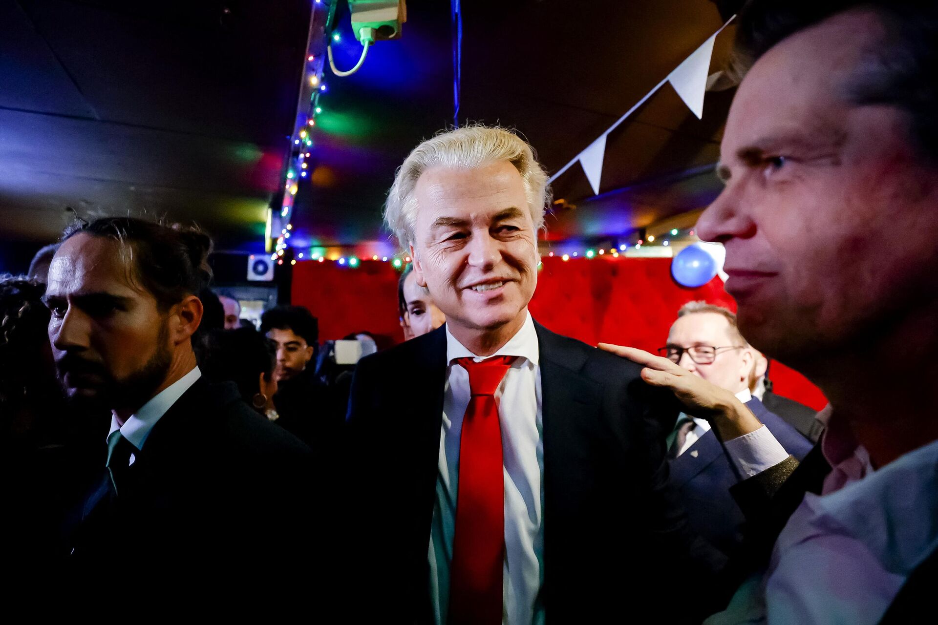 PVV leader Geert Wilders reacts to the results of the House of Representatives elections in Scheveningen, the Netherlands, 22 November 2023.  - Sputnik 日本, 1920, 23.11.2023