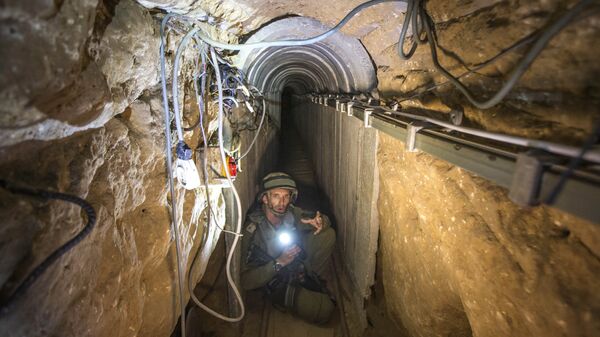 イスラエル軍が過去に公開したハマスの地下トンネル網内部の写真 - Sputnik 日本