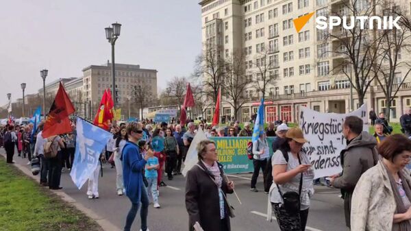 ベルリンでウクライナ和平交渉などを求めるデモ - Sputnik 日本