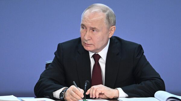 露内務省参与会議におけるプーチン大統領の演説 - Sputnik 日本