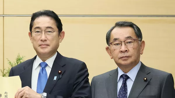 岸田首相と塩谷氏 - Sputnik 日本