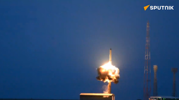 ロシア国防省がICBM発射の映像を公開 - Sputnik 日本