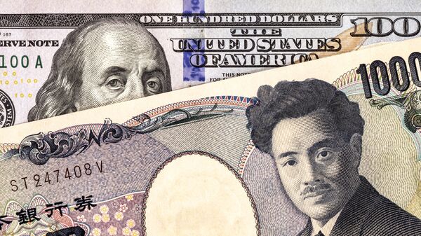 Банкноты японской иены и американского доллара - Sputnik 日本