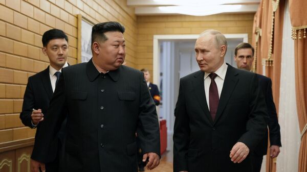 金正恩総書記とプーチン大統領 - Sputnik 日本