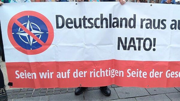ドイツで抗議活動、NATO離脱と停戦を訴え  - Sputnik 日本