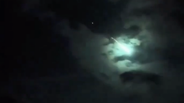 トルコ上空に光る隕石  - Sputnik 日本