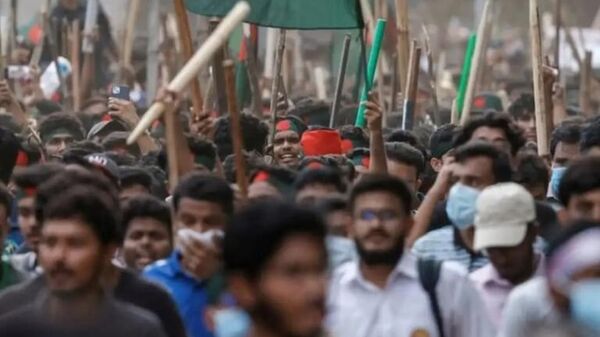 バングラデシュの学生運動に伴う暴動、105人が死亡 - Sputnik 日本