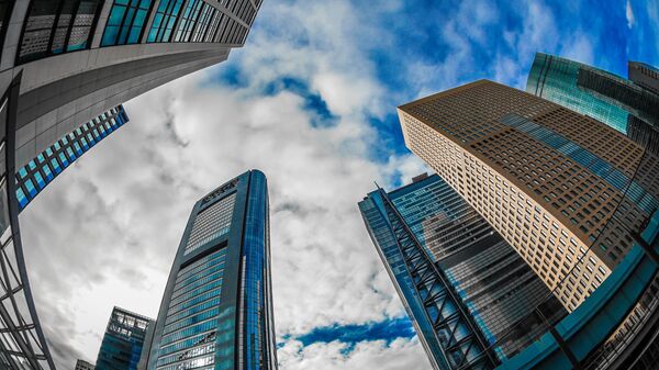 東京都港区・汐留のオフィスビル群と青空 - Sputnik 日本