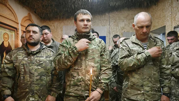 Пасхальная служба в блиндажном храме в Запорожской области - Sputnik 日本