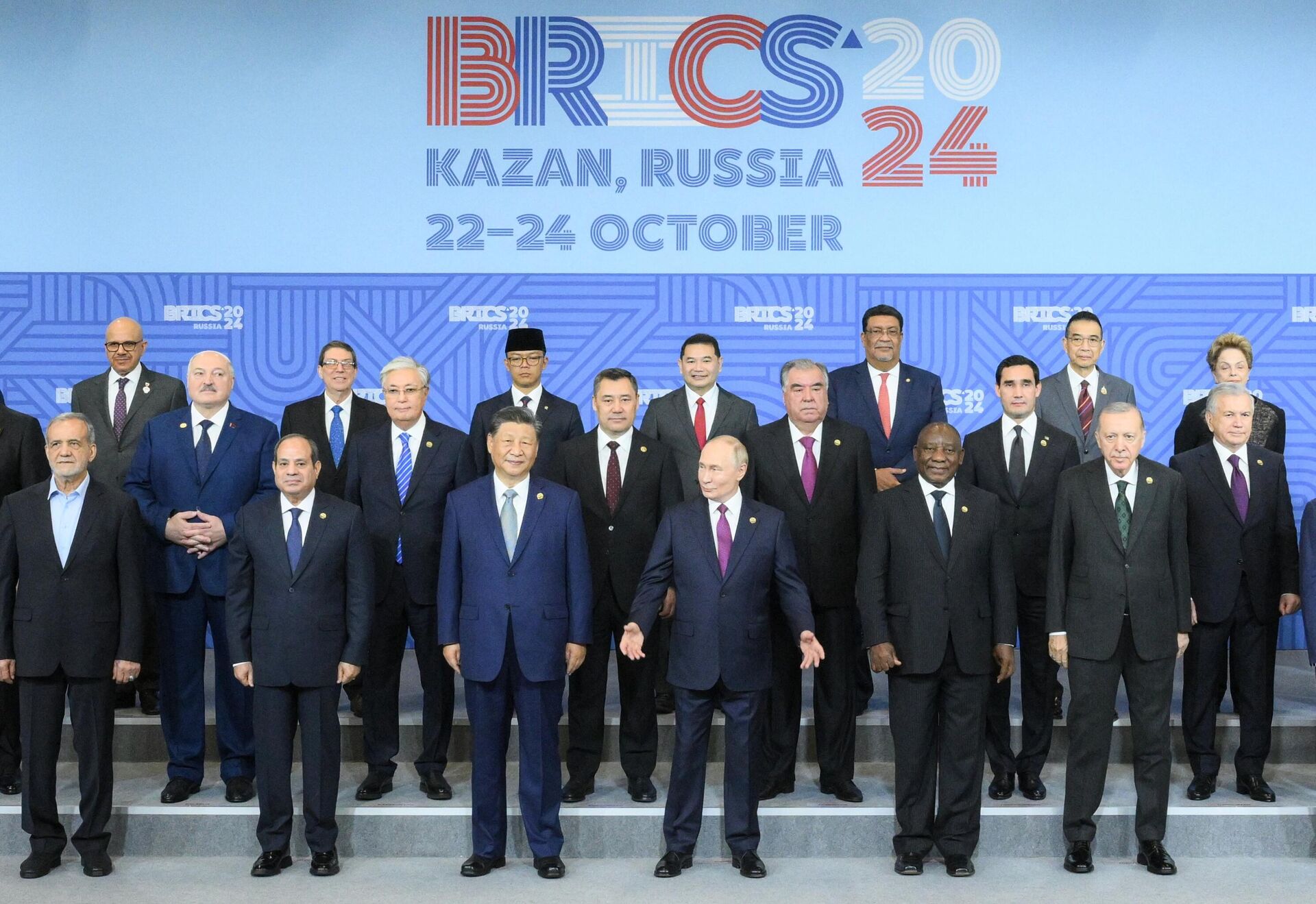 今は:カザンのBRICSサミット(2024年)は「対露制裁」にもかかわらず、記録的な数の参加者を集めた 今は:カザンのBRICSサミット(2024年)は「対露制裁」にもかかわらず、記録的な数の参加者を集めた - Sputnik 日本, 1920, 07.05.2025