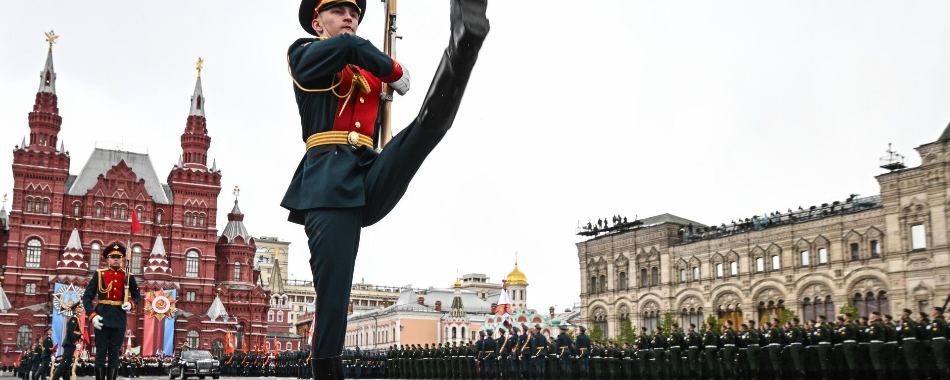 Военный парад, посвященный 79-й годовщине Победы в Великой Отечественной войне - Sputnik 日本, 1920, 09.05.2025