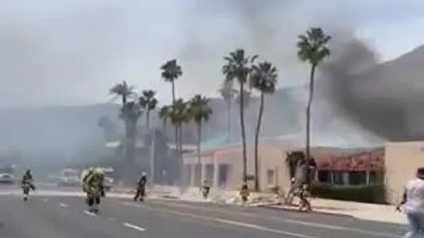【米カリフォルニア州、医療施設付近で車が爆発 1人死亡】 - Sputnik 日本