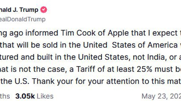 【iPhone製造拠点、米国に移転を トランプ氏がアップルに要求】 - Sputnik 日本