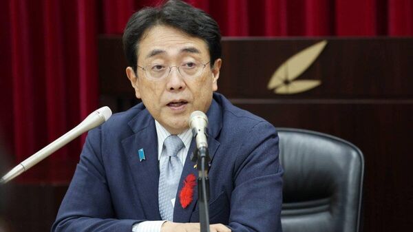 【ゆっくり急ぐ日米交渉……隔たりが縮まったとかを申し上げる段階ではない＝赤沢経済再生相】 - Sputnik 日本