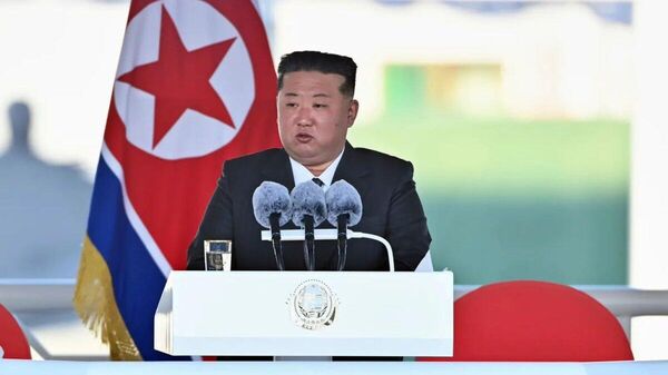【北朝鮮の駆逐艦進水事故、3人の技師らを逮捕】 - Sputnik 日本
