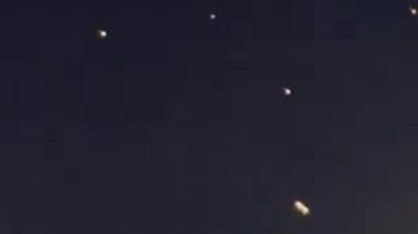 【シュルレアリスム的な夜の幻想】 - Sputnik 日本