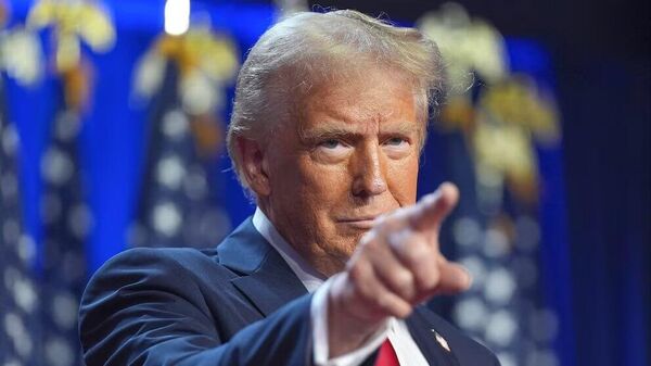【トランプ氏は武力行使を恐れない平和主義者……イランへの攻撃を二週間以内に決定】 - Sputnik 日本