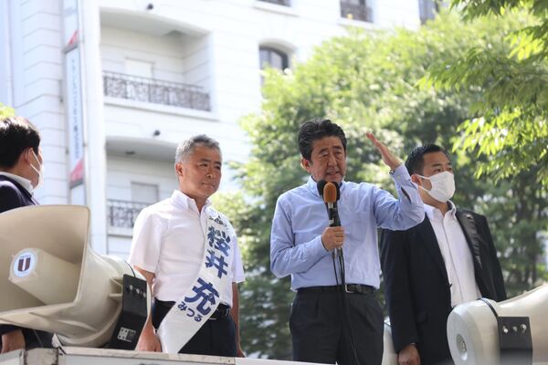 奈良市で選挙演説を行う安倍晋三氏。2022年7月5日 奈良市で選挙演説を行う安倍晋三氏。2022年7月5日 - Sputnik 日本