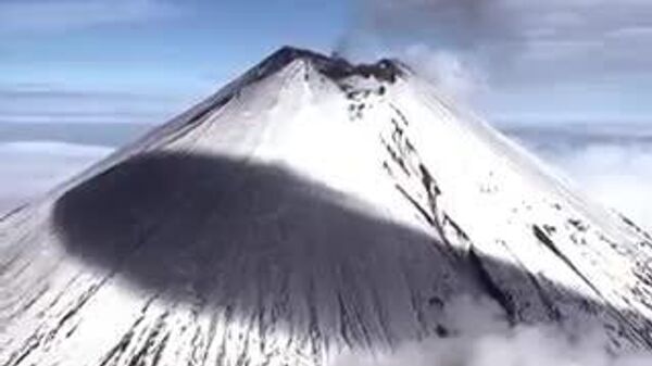 【クリュチェフスカヤ火山に新たな火砕丘 地震も頻発】 - Sputnik 日本