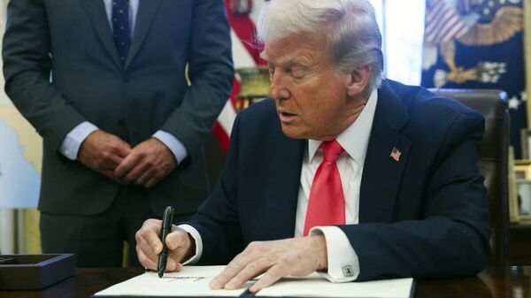 【トランプ氏、韓国との貿易協定に署名】 - Sputnik 日本