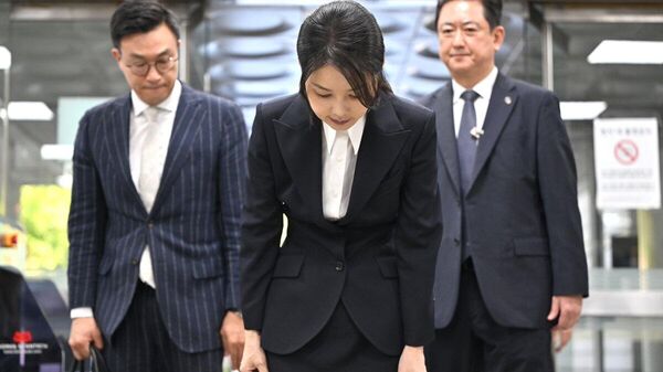 【韓国史上異例の事態 元ファーストレディーが逮捕】 - Sputnik 日本