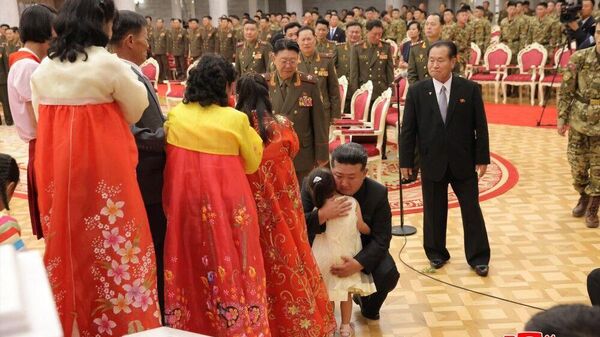 【金正恩氏、ウクライナ軍からクルスク州を解放した兵士らに勲章を授与】 - Sputnik 日本
